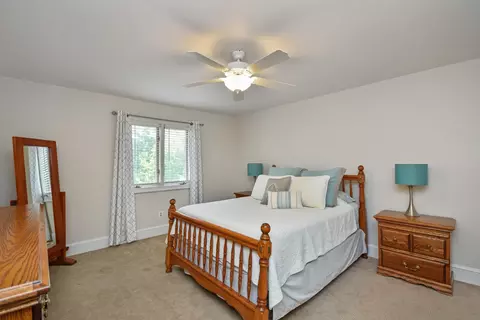 121 Manor Cir, Bloomington, IL 61704 photo 32