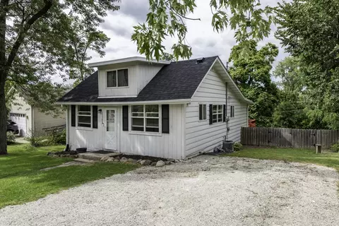23702 82nd Pl, Salem, WI 53168