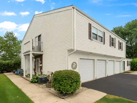 178 Stephanie Ct #D, Bartlett, IL 60103