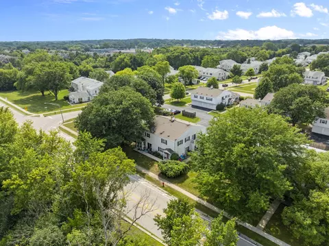 View/Area - 178 Stephanie Ct #D, Bartlett, IL 60103 photo 2 of 4