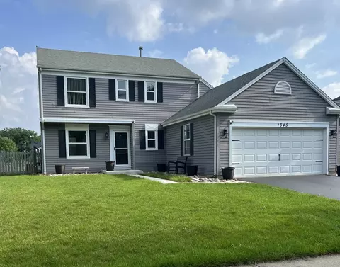 1345 Rose Ave, Carol Stream, IL 60188