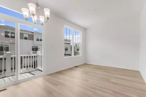 1486 Blaine St, Des Plaines, IL 60018 photo 17
