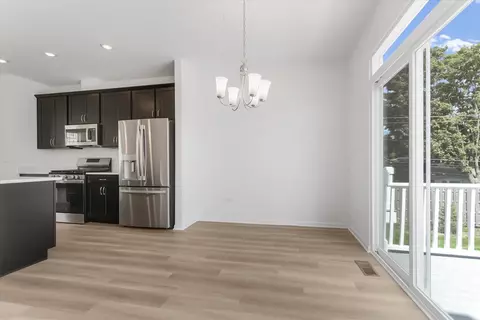 1486 Blaine St, Des Plaines, IL 60018 photo 14