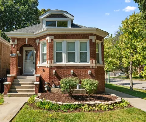 9400 S Charles St, Chicago, IL 60643