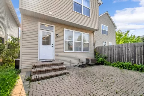 2124 Grayhawk Dr, Aurora, IL 60503 photo 17