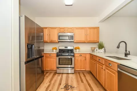 2124 Grayhawk Dr, Aurora, IL 60503 photo 5