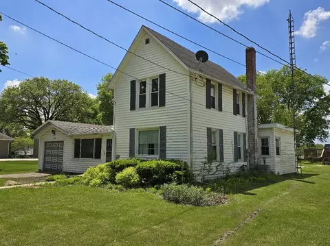 320 N Pearl St, Forrest, IL 61741