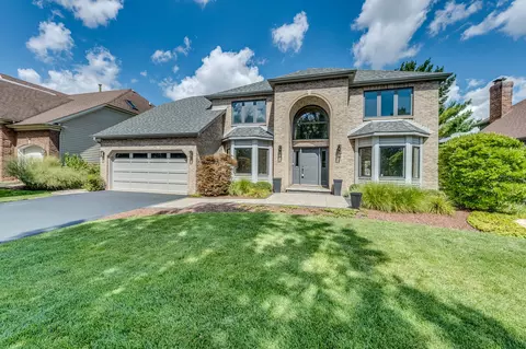 3703 Mistflower Ln, Naperville, IL 60564