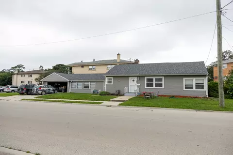 4422 Custer Ave, Brookfield, IL 60513