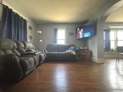 Living - 1309 S Main St, Bloomington, IL 61701 photo 1 of 2