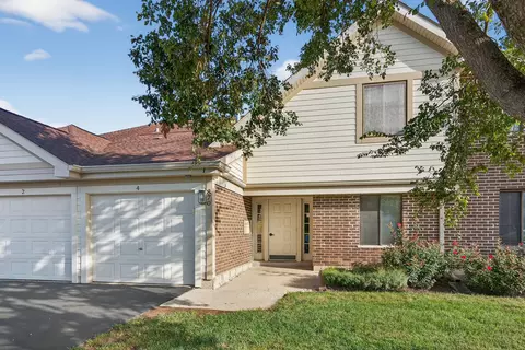 870 E Carriage Ln #3, Palatine, IL 60074