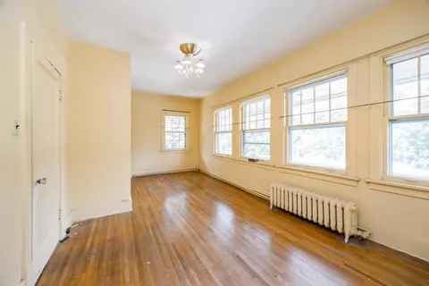 Bedroom - 247 Addison Rd, Riverside, IL 60546 photo 1 of 4