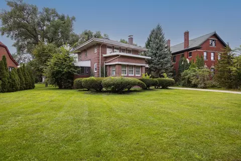 Exterior - 247 Addison Rd, Riverside, IL 60546 photo 2 of 4
