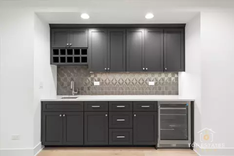 Kitchen - 1420 Windcrest Rd, Deerfield, IL 60015 photo 8 of 8