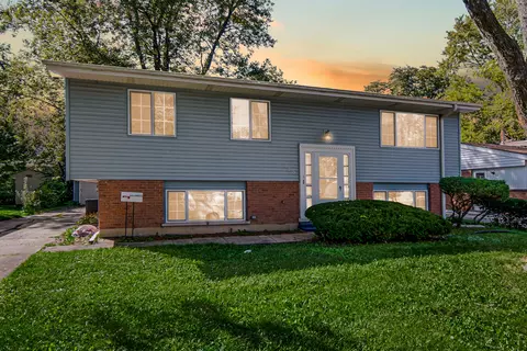 120 Indiana St, Park Forest, IL 60466