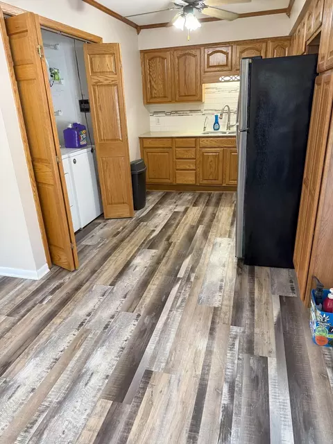 Kitchen - 5014 Willow Ln, Mchenry, IL 60050 photo 1 of 1