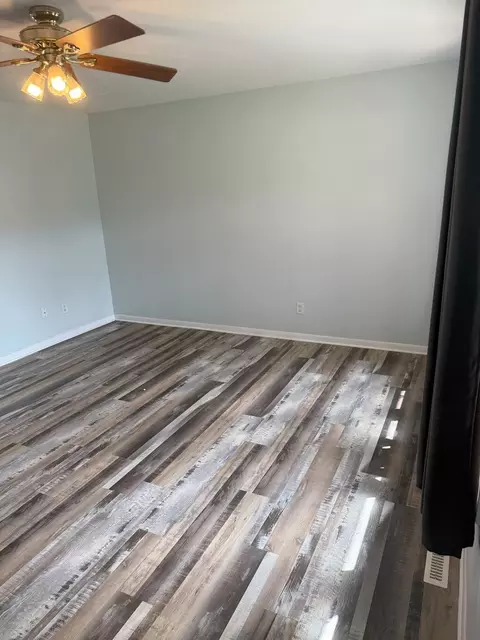 Bedroom - 5014 Willow Ln, Mchenry, IL 60050 photo 1 of 6
