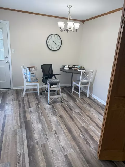 Dining - 5014 Willow Ln, Mchenry, IL 60050 photo 1 of 1