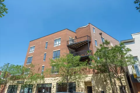 3534 N Hermitage Ave #303, Chicago, IL 60657