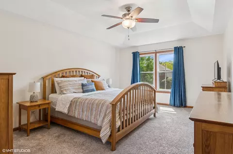 Bedroom - 2020 Saint Andrews Dr, Plainfield, IL 60586 photo 1 of 4