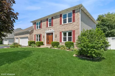 Exterior - 2020 Saint Andrews Dr, Plainfield, IL 60586 photo 2 of 8