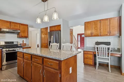 Kitchen - 2020 Saint Andrews Dr, Plainfield, IL 60586 photo 3 of 3