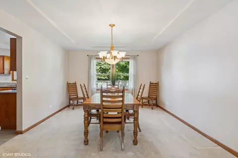 Dining - 2020 Saint Andrews Dr, Plainfield, IL 60586 photo 1 of 2