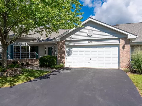 21351 Silktree Cir, Plainfield, IL 60544