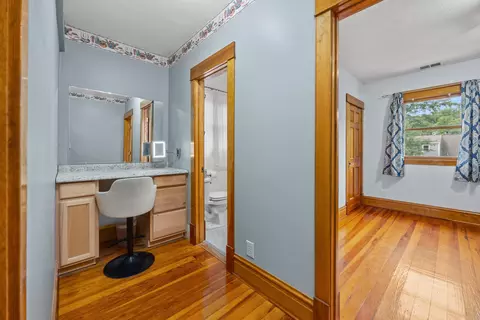 Entry Way - 27 Center St, Algonquin, IL 60102 photo 6 of 6