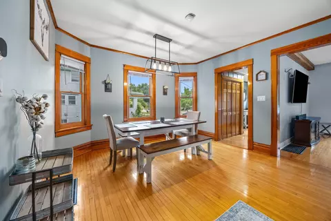Dining - 27 Center St, Algonquin, IL 60102 photo 3 of 3