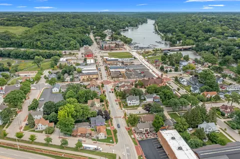 View/Area - 27 Center St, Algonquin, IL 60102 photo 12 of 12