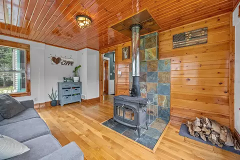 Other - 27 Center St, Algonquin, IL 60102 photo 3 of 7