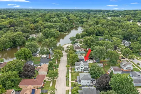 View/Area - 27 Center St, Algonquin, IL 60102 photo 9 of 12