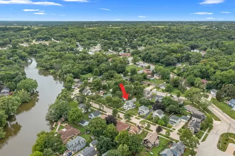View/Area - 27 Center St, Algonquin, IL 60102 photo 11 of 12