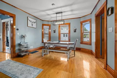 Dining - 27 Center St, Algonquin, IL 60102 photo 2 of 3