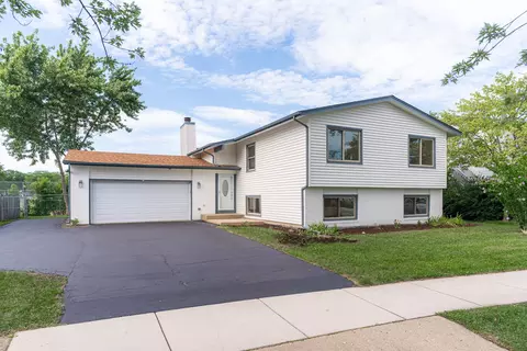 1690 Freeman Rd, Hoffman Estates, IL 60192