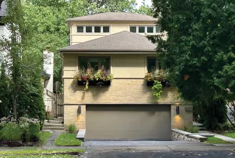 6782 N Jean Ave, Chicago, IL 60646