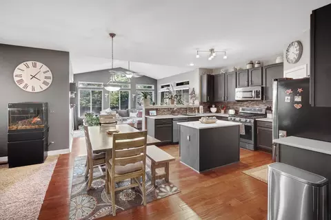 Kitchen - 28749 W Pondview Dr, Lakemoor, IL 60051 photo 1 of 3