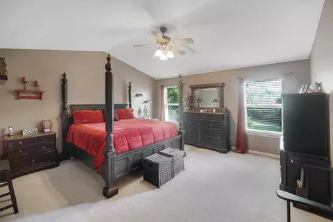 Bedroom - 28749 W Pondview Dr, Lakemoor, IL 60051 photo 1 of 6