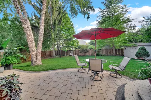 Exterior - 28749 W Pondview Dr, Lakemoor, IL 60051 photo 3 of 6