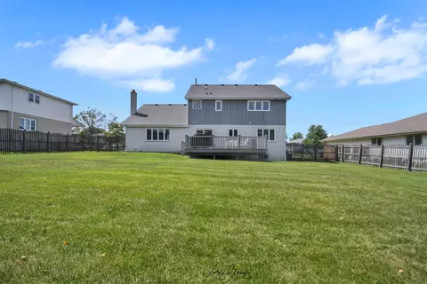Exterior - 19407 Cherry St, Mokena, IL 60448 photo 4 of 7