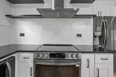 Kitchen - 2305 W 111th Pl, Chicago, IL 60643 photo 3 of 3
