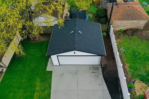 Other - 2305 W 111th Pl, Chicago, IL 60643 photo 8 of 9