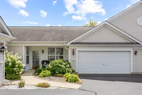 13517 Hemlock Rd, Huntley, IL 60142