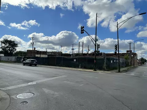 4337 W 16th St, Chicago, IL 60623