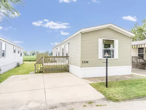 1336 Lauren Dr, Sandwich, IL 60548