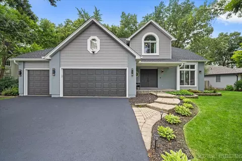 742 Feather Sound Dr, Bolingbrook, IL 60440