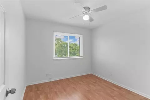 Bedroom - 1581 Cornell Pl, Hoffman Estates, IL 60169 photo 5 of 6