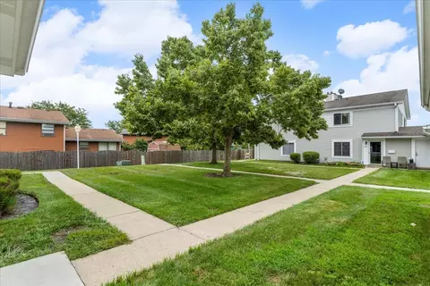 Exterior - 1581 Cornell Pl, Hoffman Estates, IL 60169 photo 3 of 4