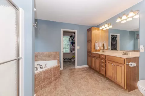 2945 Grey Hawk Dr, Normal, IL 61761 photo 25